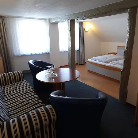 מלון Zur Krone האמלן