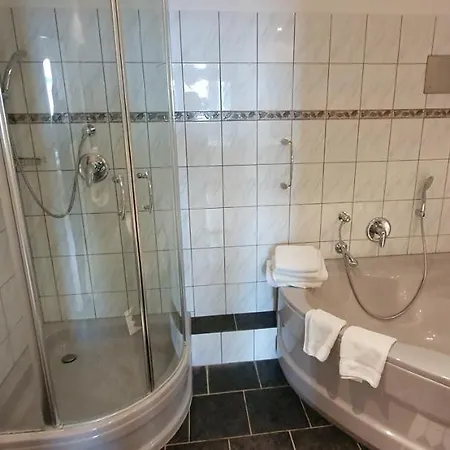 Zur Krone 3*