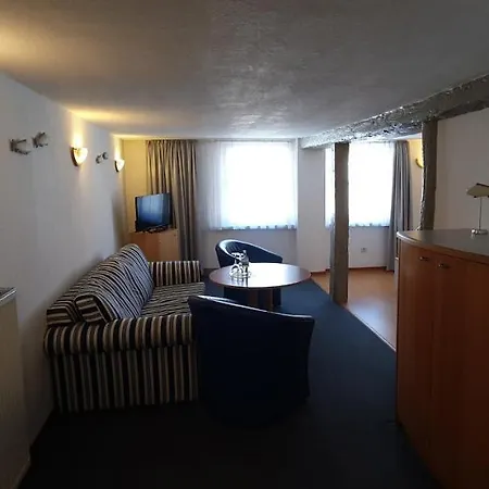 Zur Krone 3* האמלן